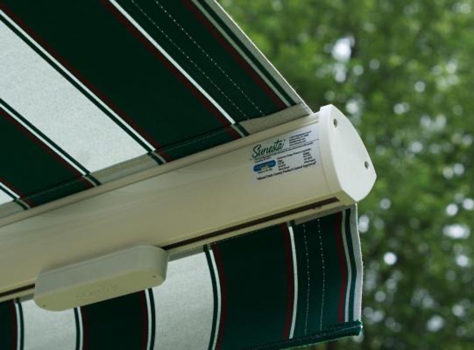 Awning Equipped With Wind Motion Sensor